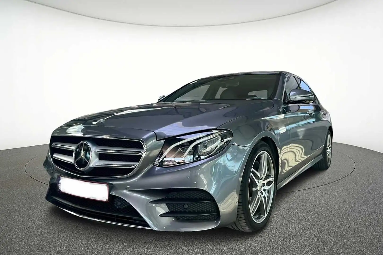 Mercedes-Benz E 200 d Limousine Grijs - 1