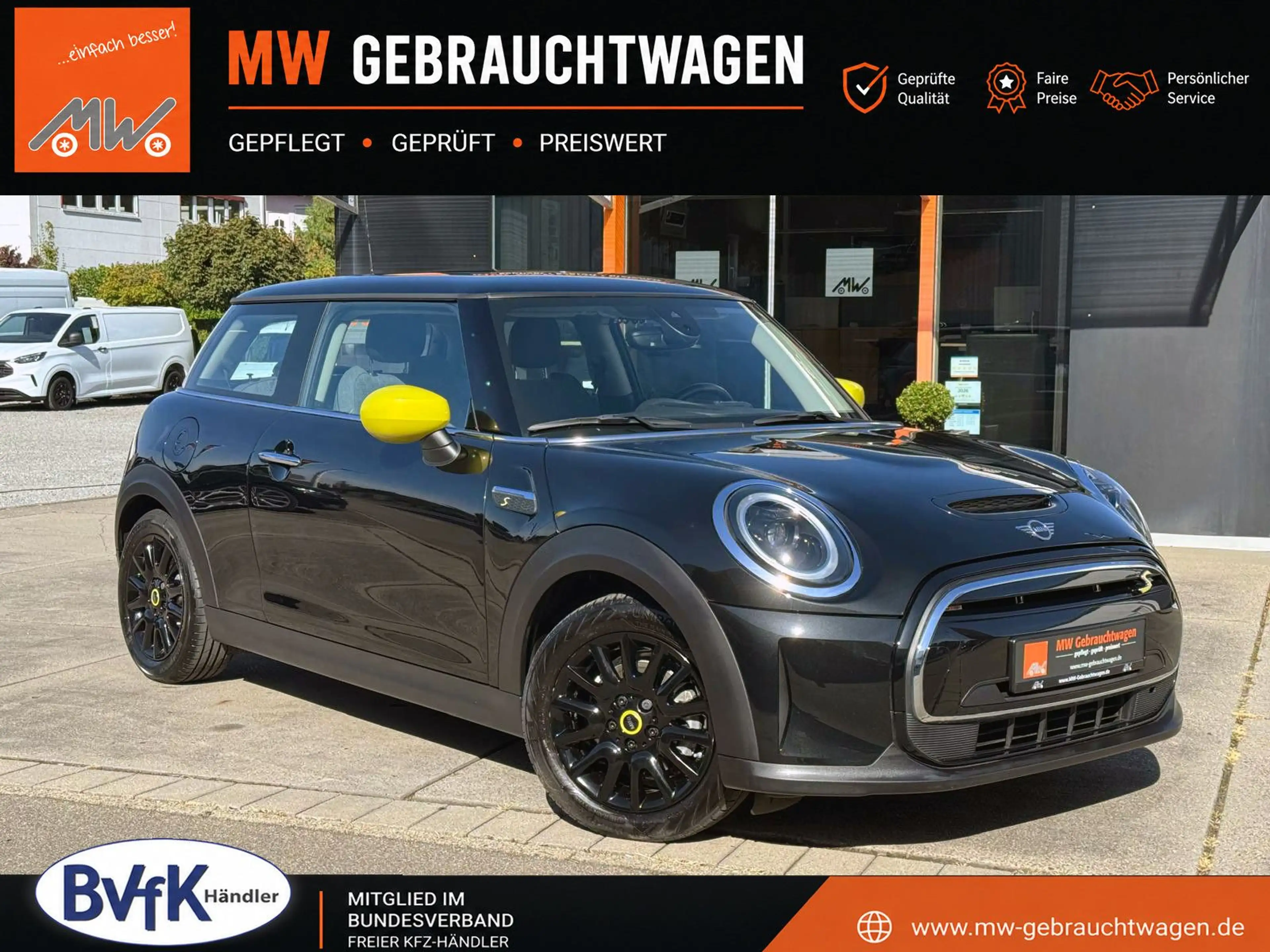 MINI Cooper SE Classic-Trim KAM PDC SHZ TEMP NAV ALU