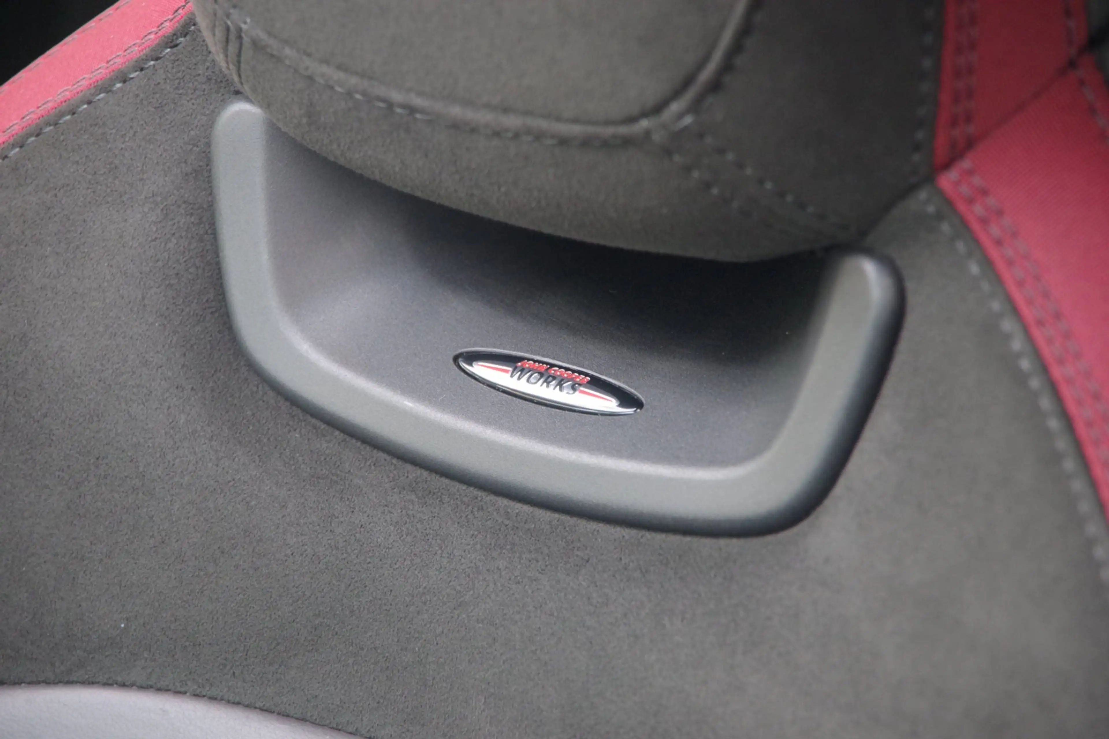 MINI Cooper S Clubman 2.0 Chili Serious Business JCW Pakket — photo 30