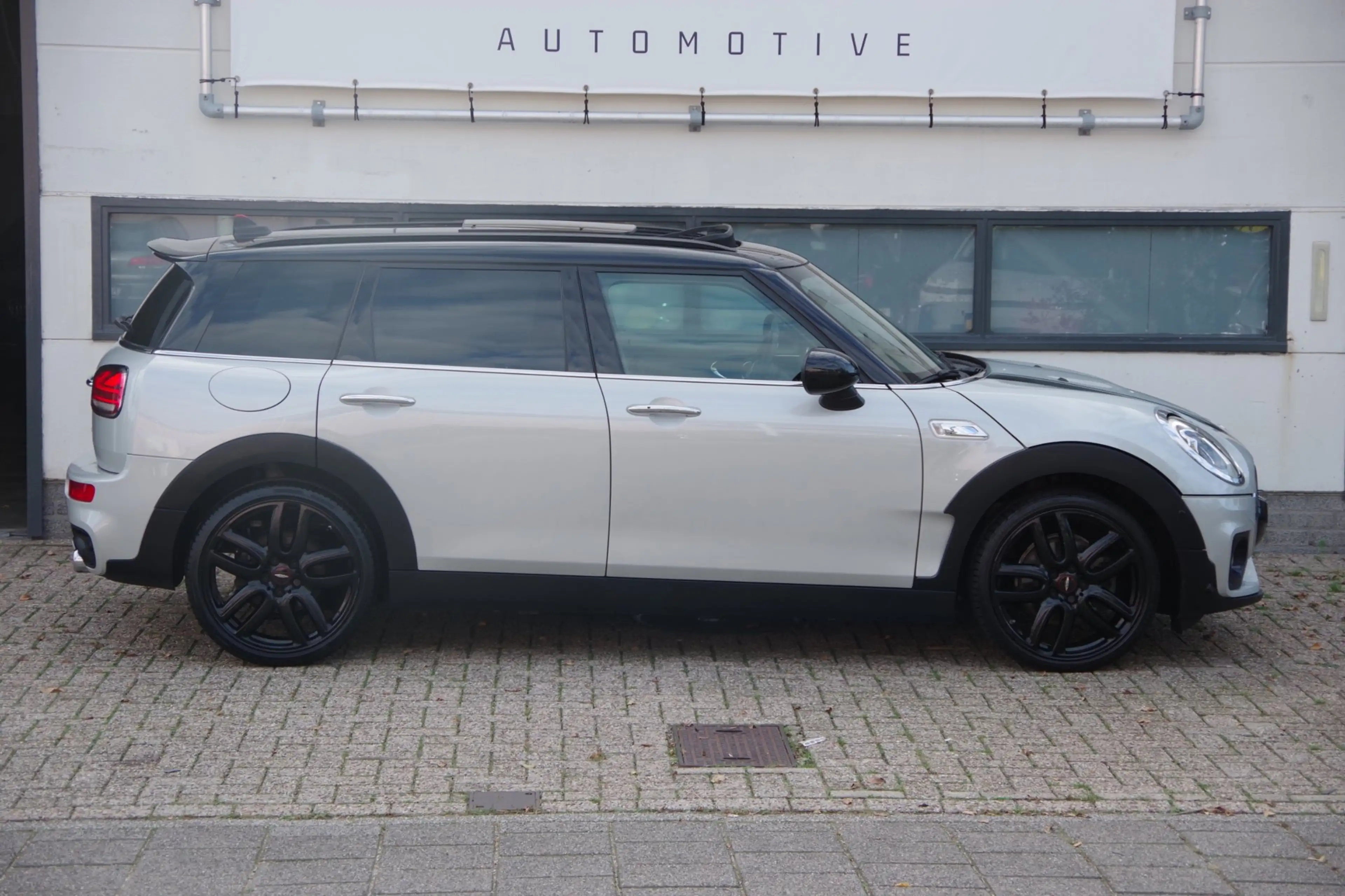MINI Cooper S Clubman 2.0 Chili Serious Business JCW Pakket — photo 4