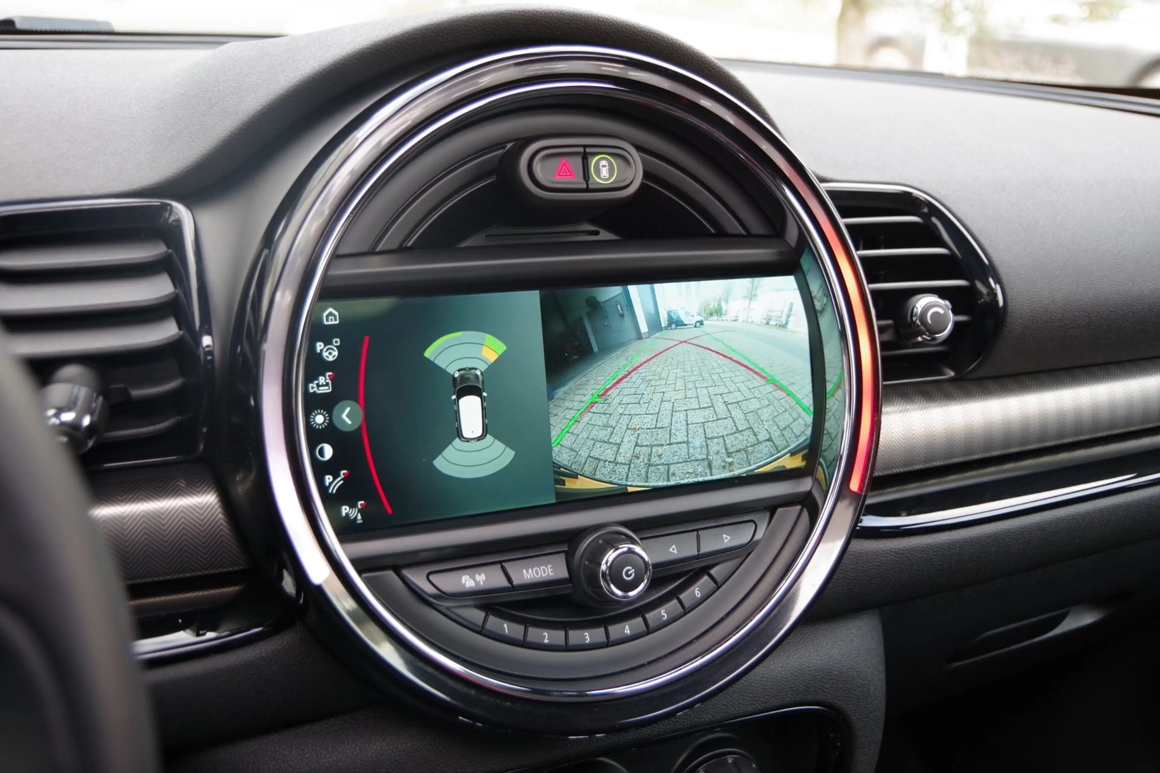 MINI Cooper S Clubman 2.0 Chili Serious Business JCW Pakket — photo 12