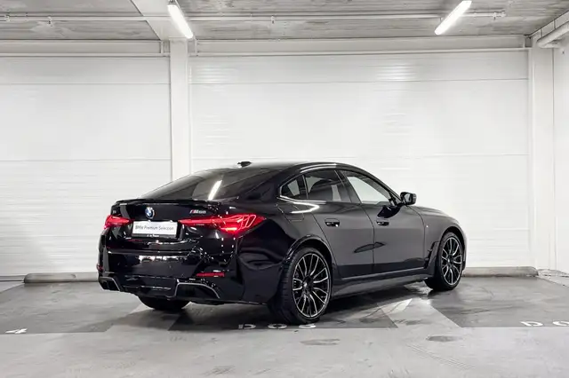 BMW I4 view 7