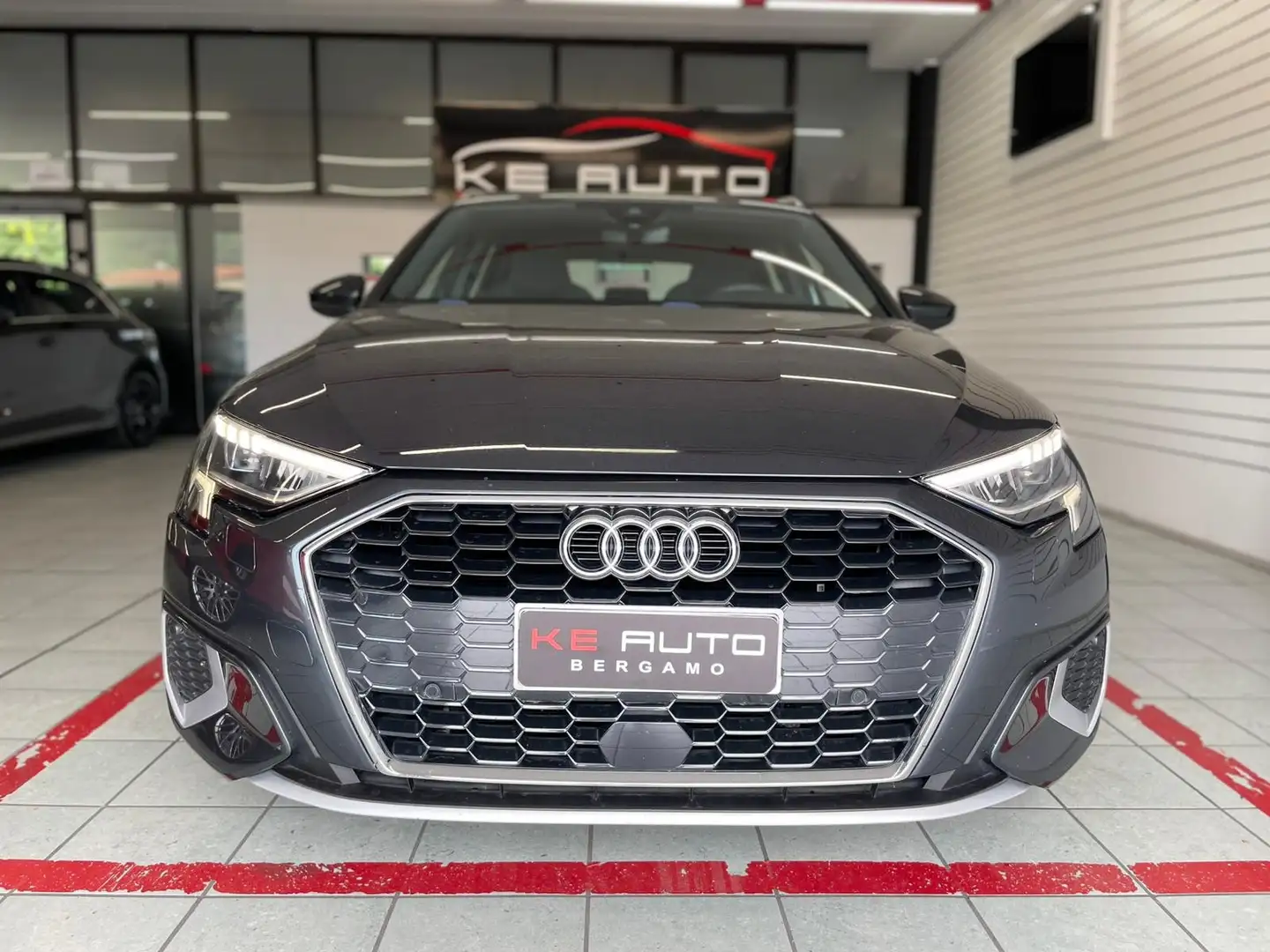 Audi A3 My 2020 Sportback  30 1.0 tfsi Business Advanced Gris - 2