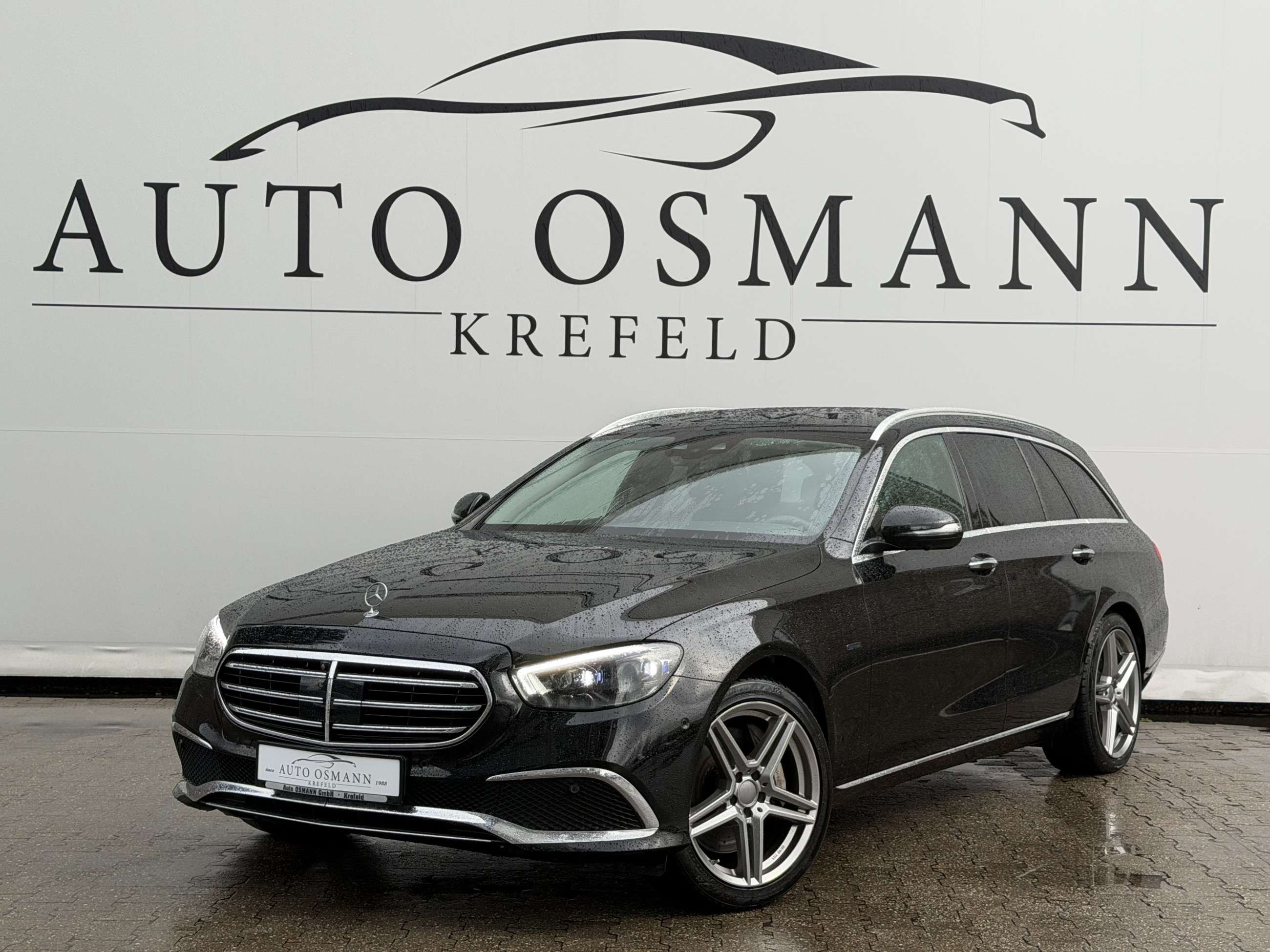 Second hand Mercedes Benz E-Class 300