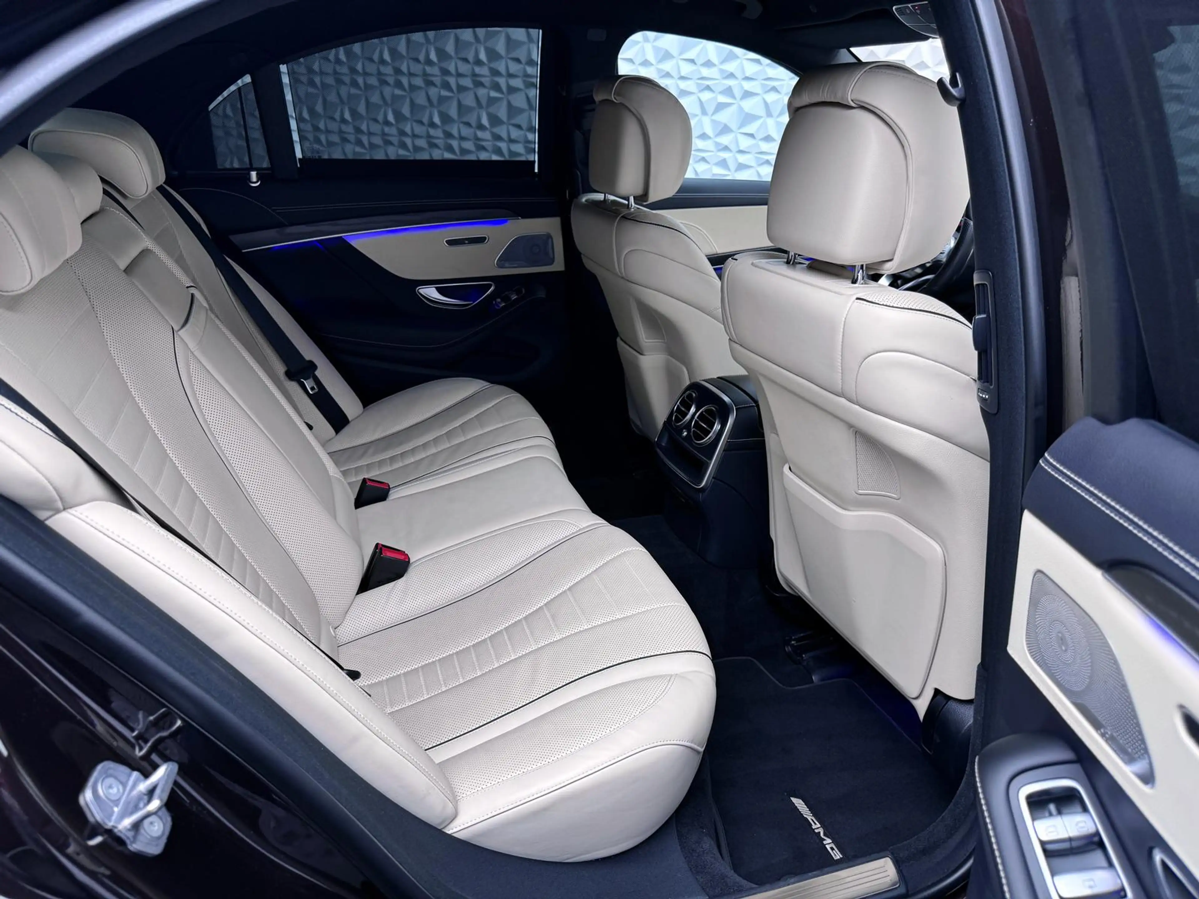 Mercedes-Benz S 400 d AMG*4MATIC*LUFT*BURMESTER*STANDHEIZ*MASSAGE — photo 13