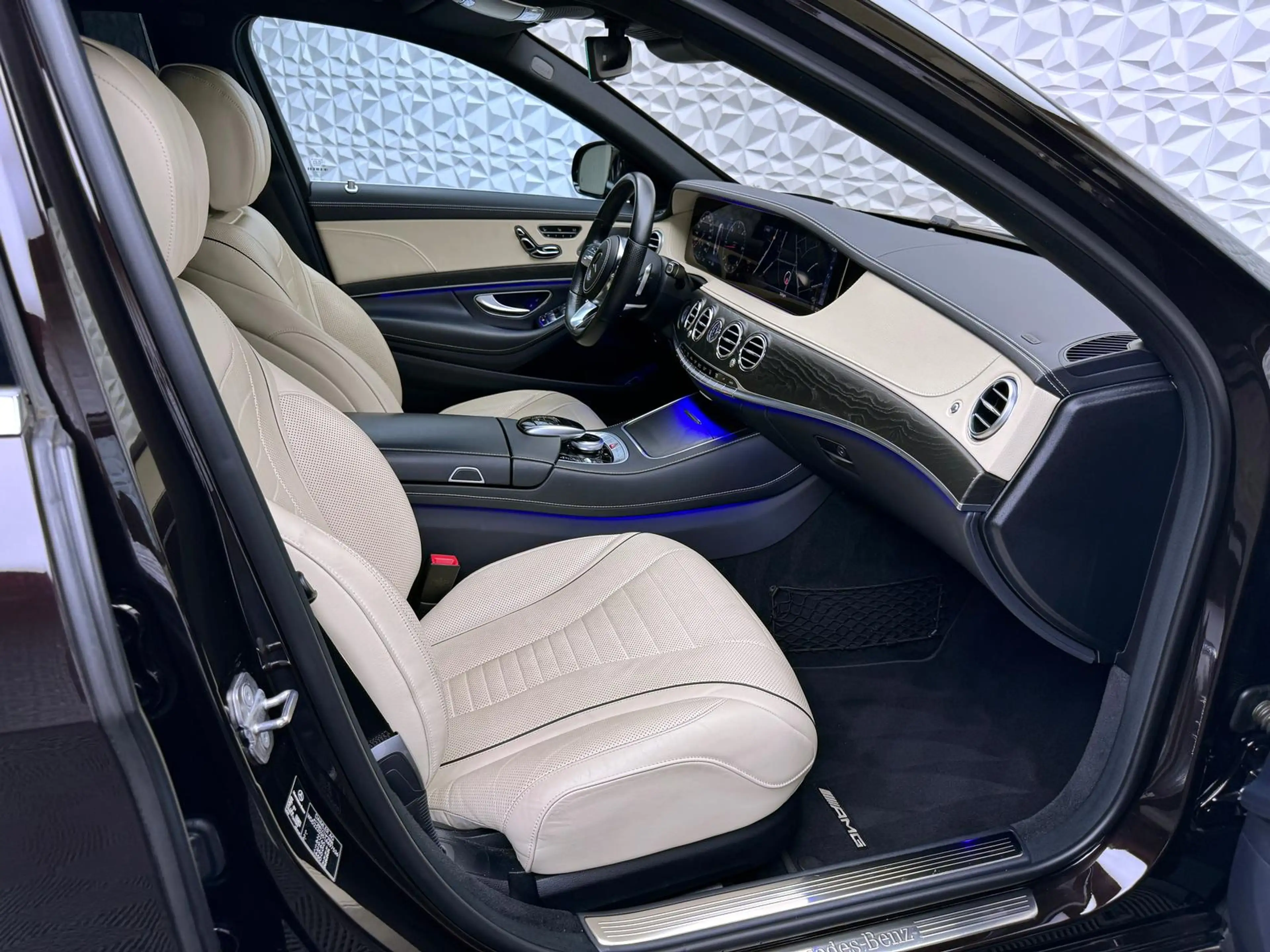 Mercedes-Benz S 400 d AMG*4MATIC*LUFT*BURMESTER*STANDHEIZ*MASSAGE — photo 9