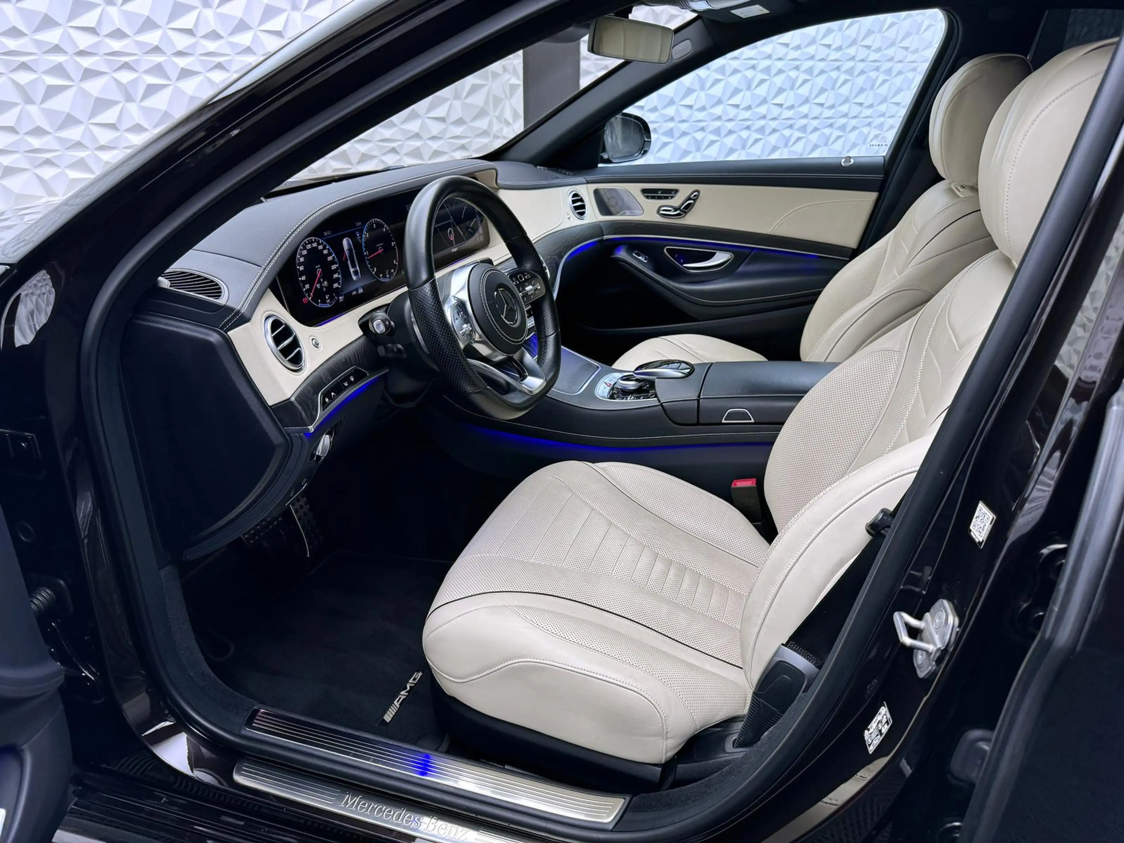 Mercedes-Benz S 400 d AMG*4MATIC*LUFT*BURMESTER*STANDHEIZ*MASSAGE — photo 7