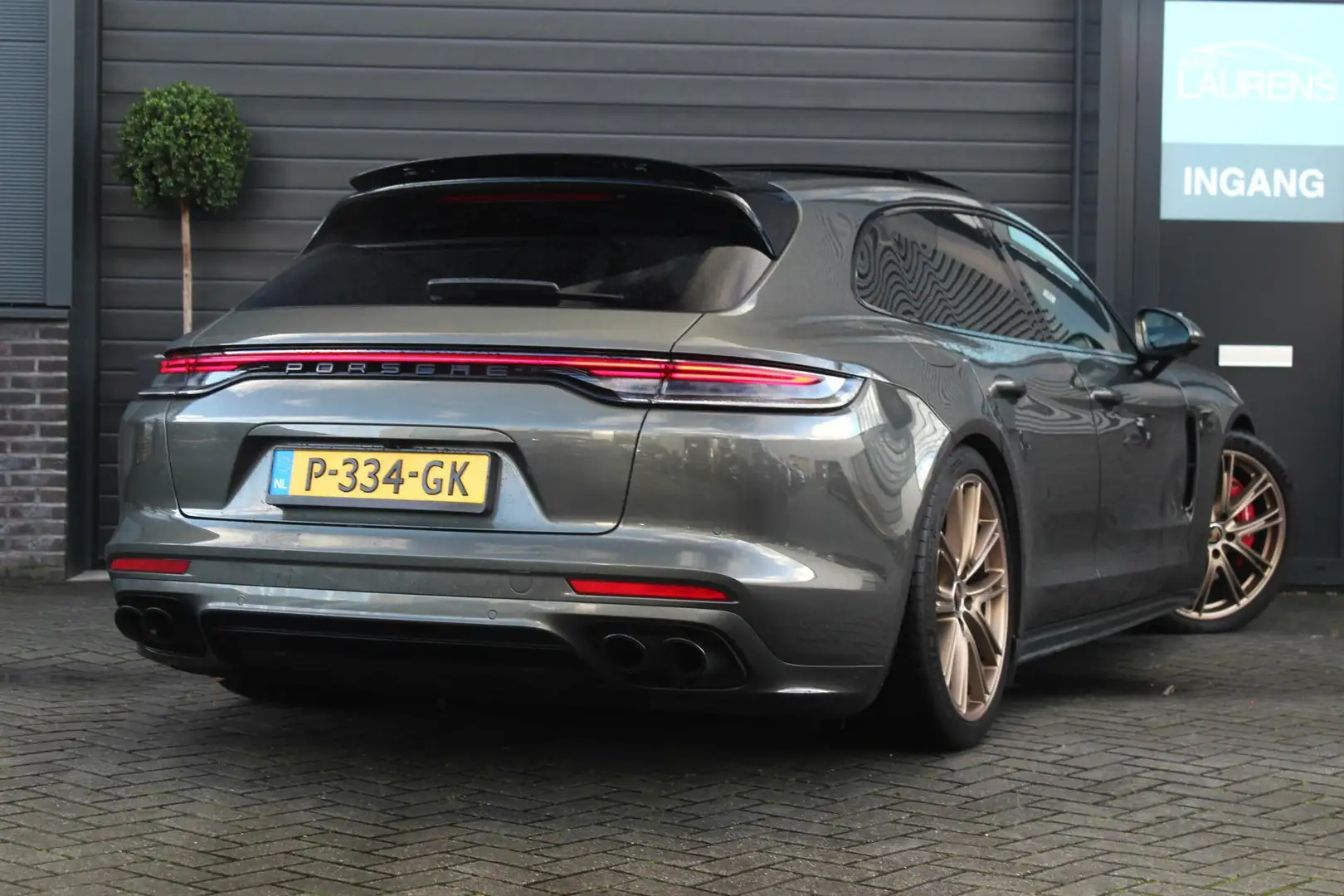 Porsche Panamera Sport Turismo 2.9 4 E-Hybrid | Pano | Chrono | NL Groen - 2