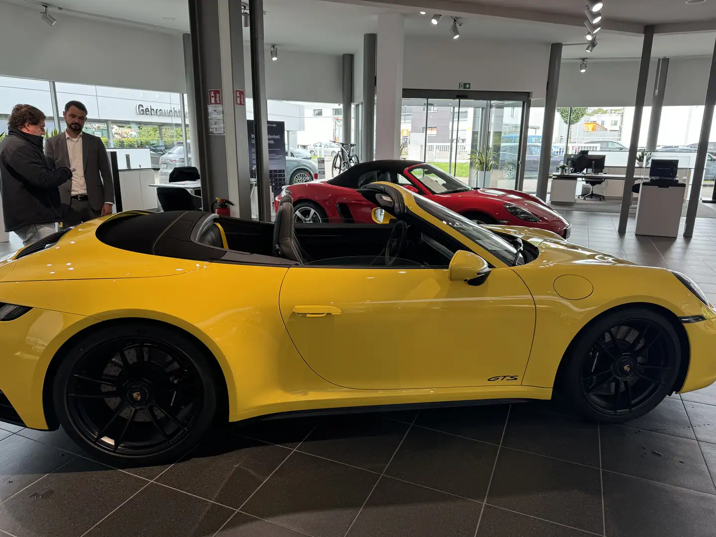 Porsche 992 - 1