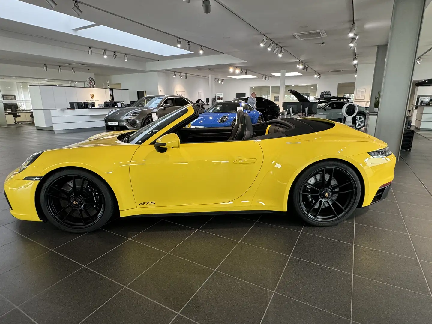 Porsche 992 - 2