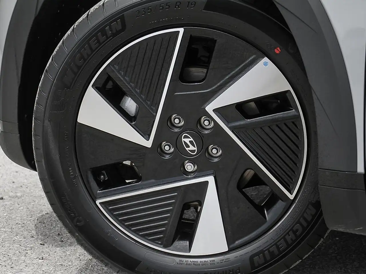 Hyundai IONIQ 5 снимка Hyundai IONIQ 5