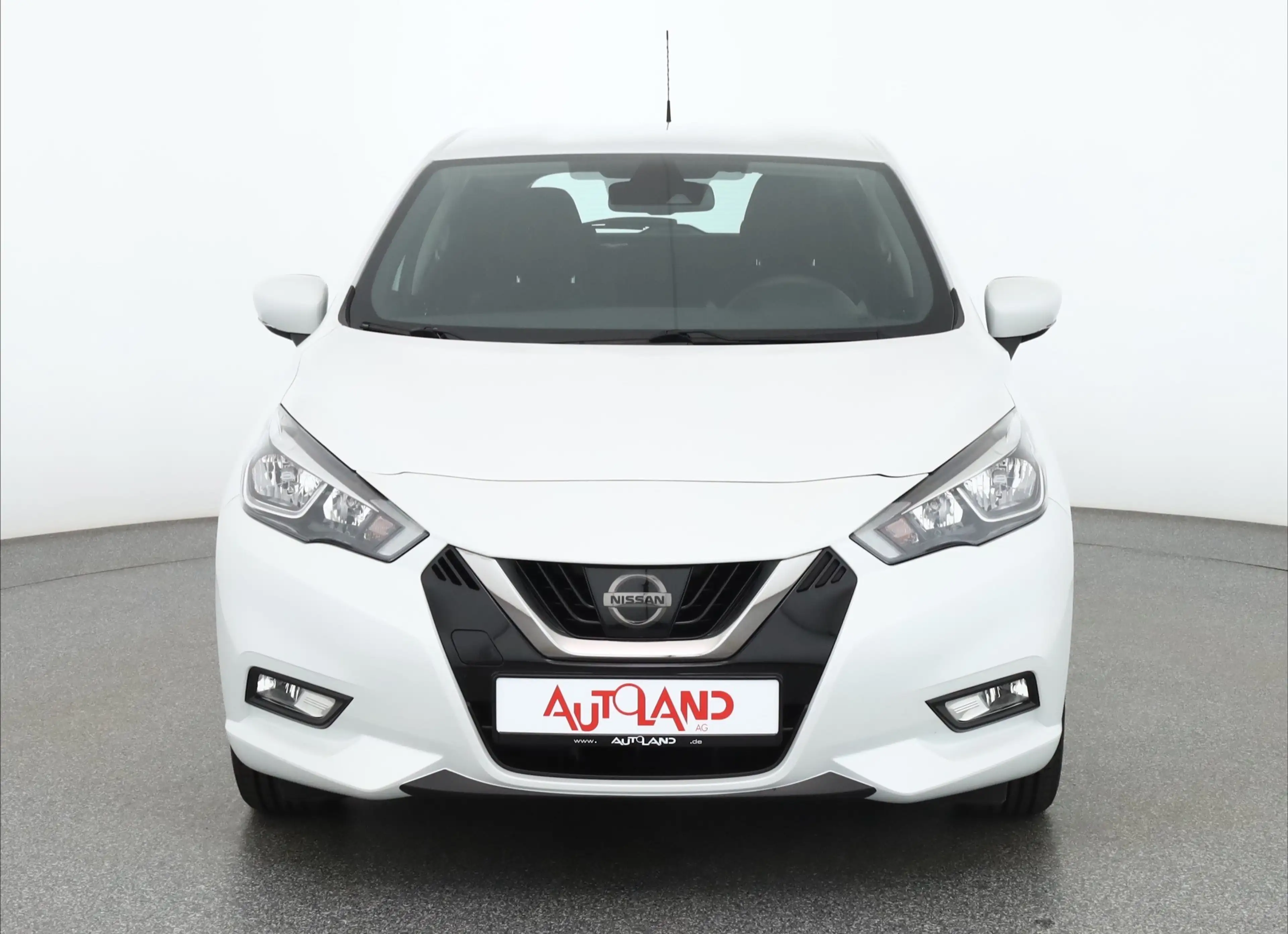 Nissan Micra 1.0 N-Way Navi Sitzheizung Android Apple — photo 8