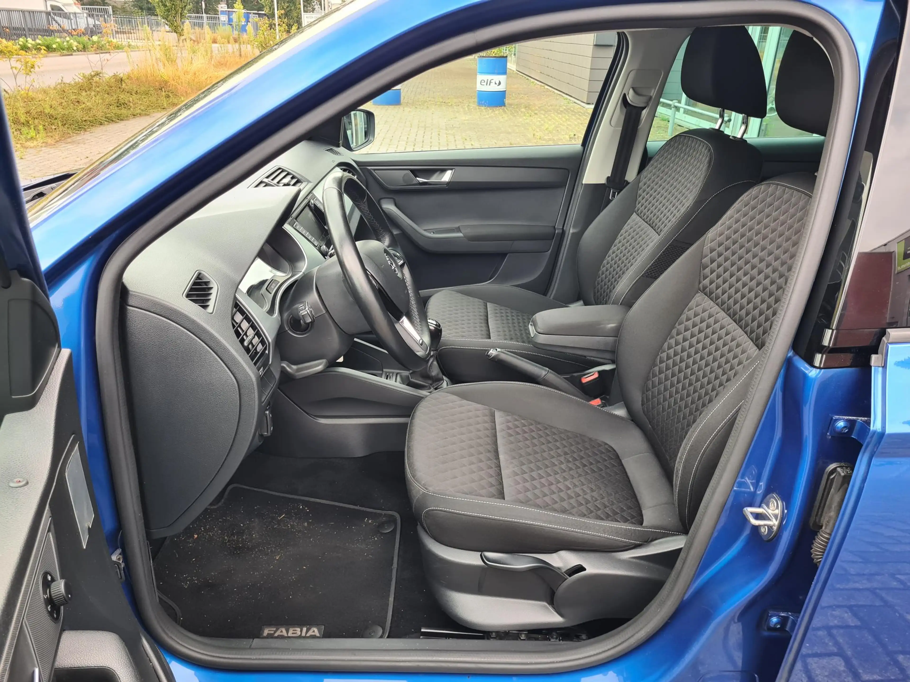 Skoda Fabia Combi 1.2 TSI Drive | Navigatie | Trekhaak | PDC a — photo 7