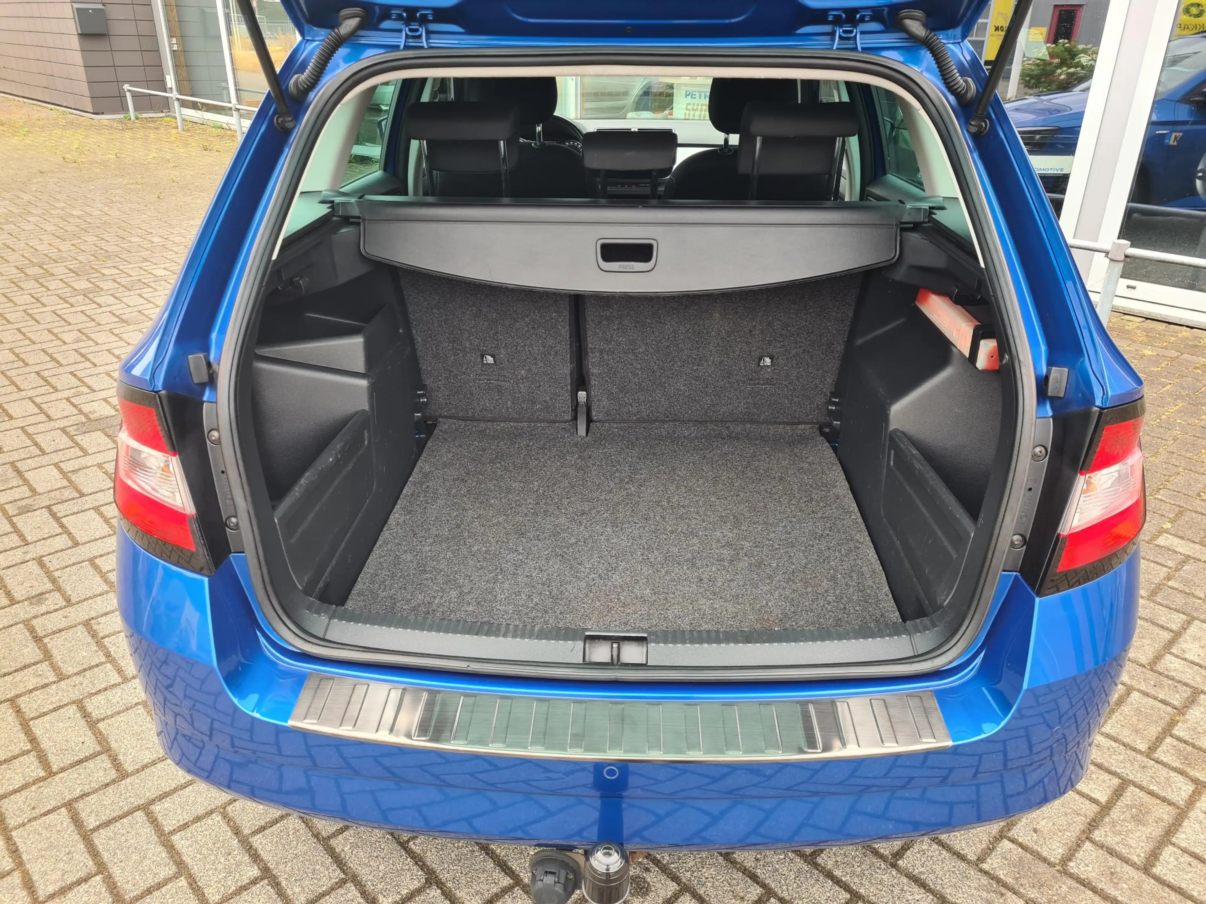 Skoda Fabia Combi 1.2 TSI Drive | Navigatie | Trekhaak | PDC a — photo 8