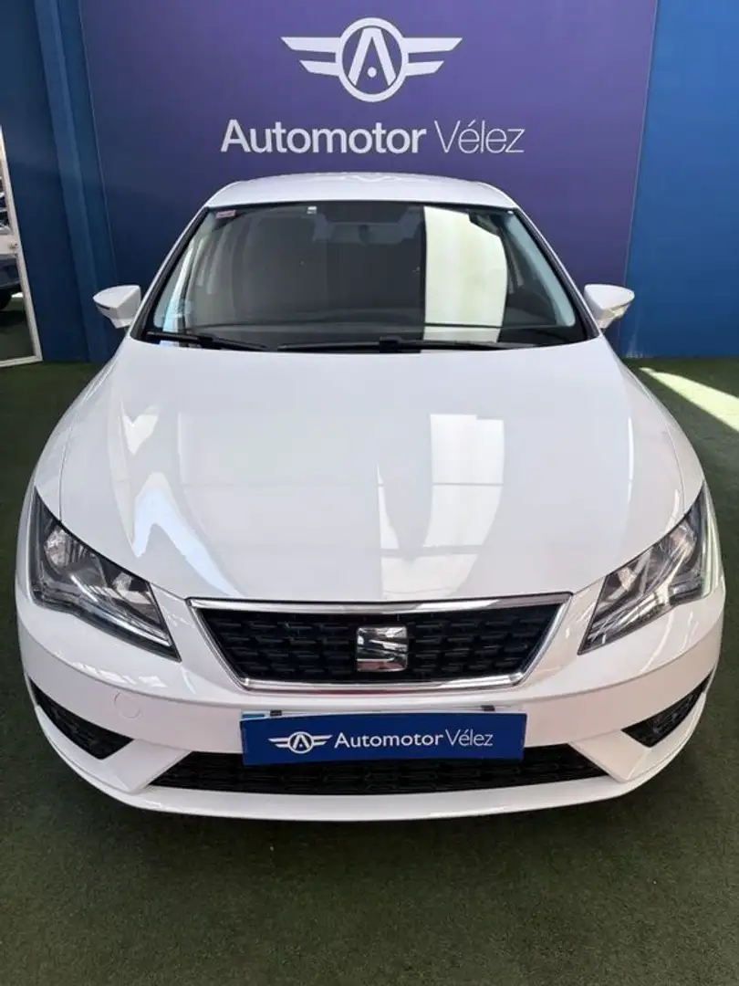 SEAT Leon REFERENCE PLUS Blanco - 2