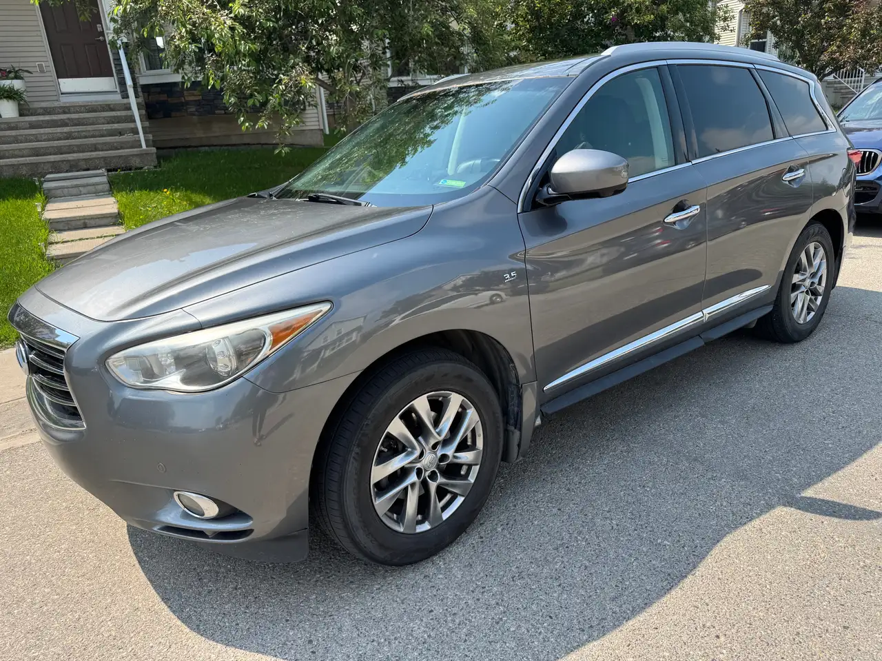 Infiniti QX60 снимка Infiniti QX60
