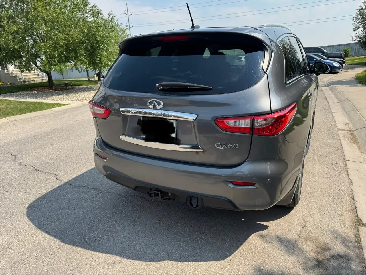 Infiniti QX60 снимка Infiniti QX60