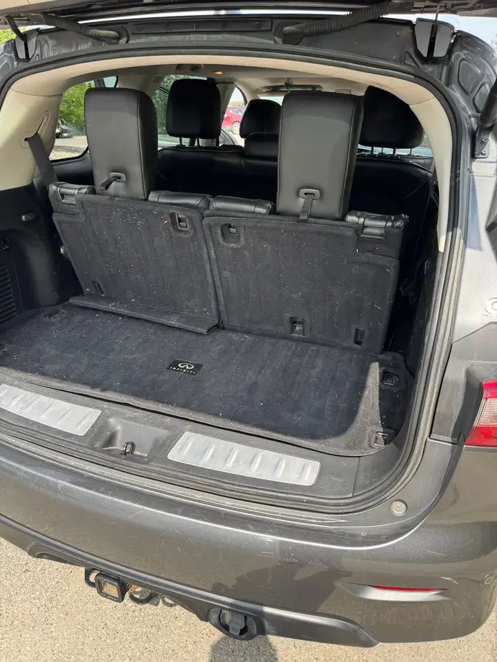 Infiniti QX60 снимка Infiniti QX60