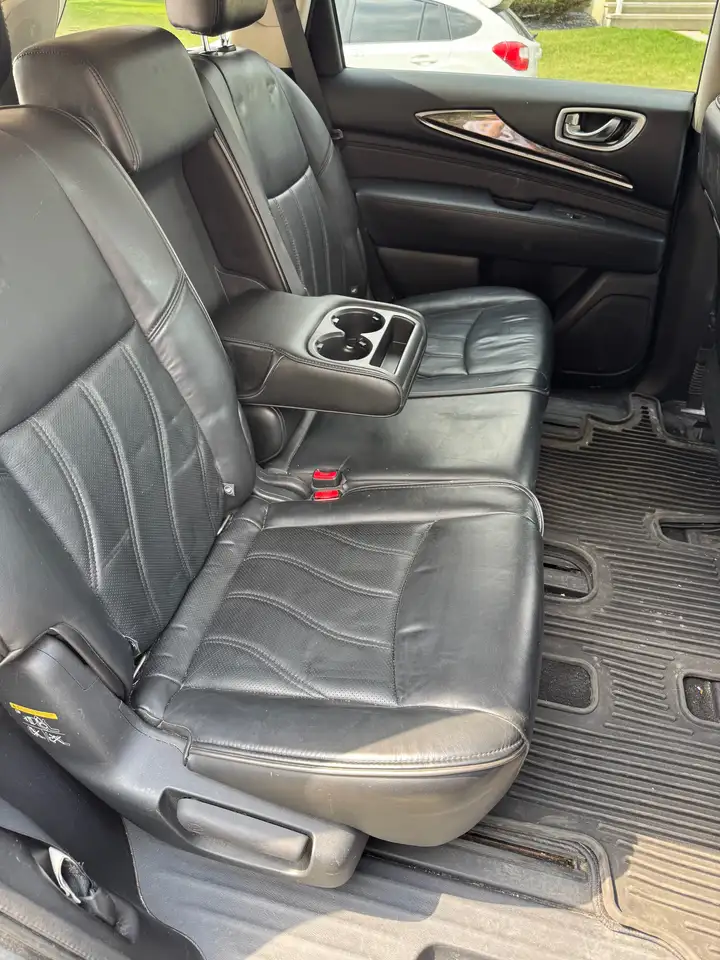 Infiniti QX60 снимка Infiniti QX60