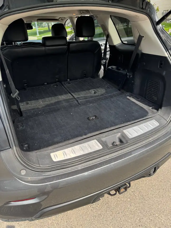 Infiniti QX60 снимка Infiniti QX60