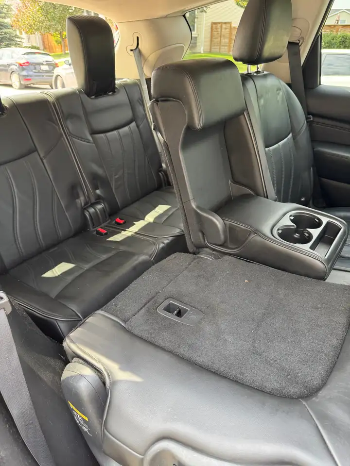 Infiniti QX60 снимка Infiniti QX60