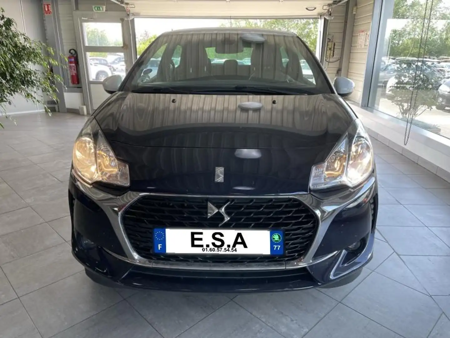 DS Automobiles DS 3 PureTech 110ch So Chic S\u0026S Bleu - 2