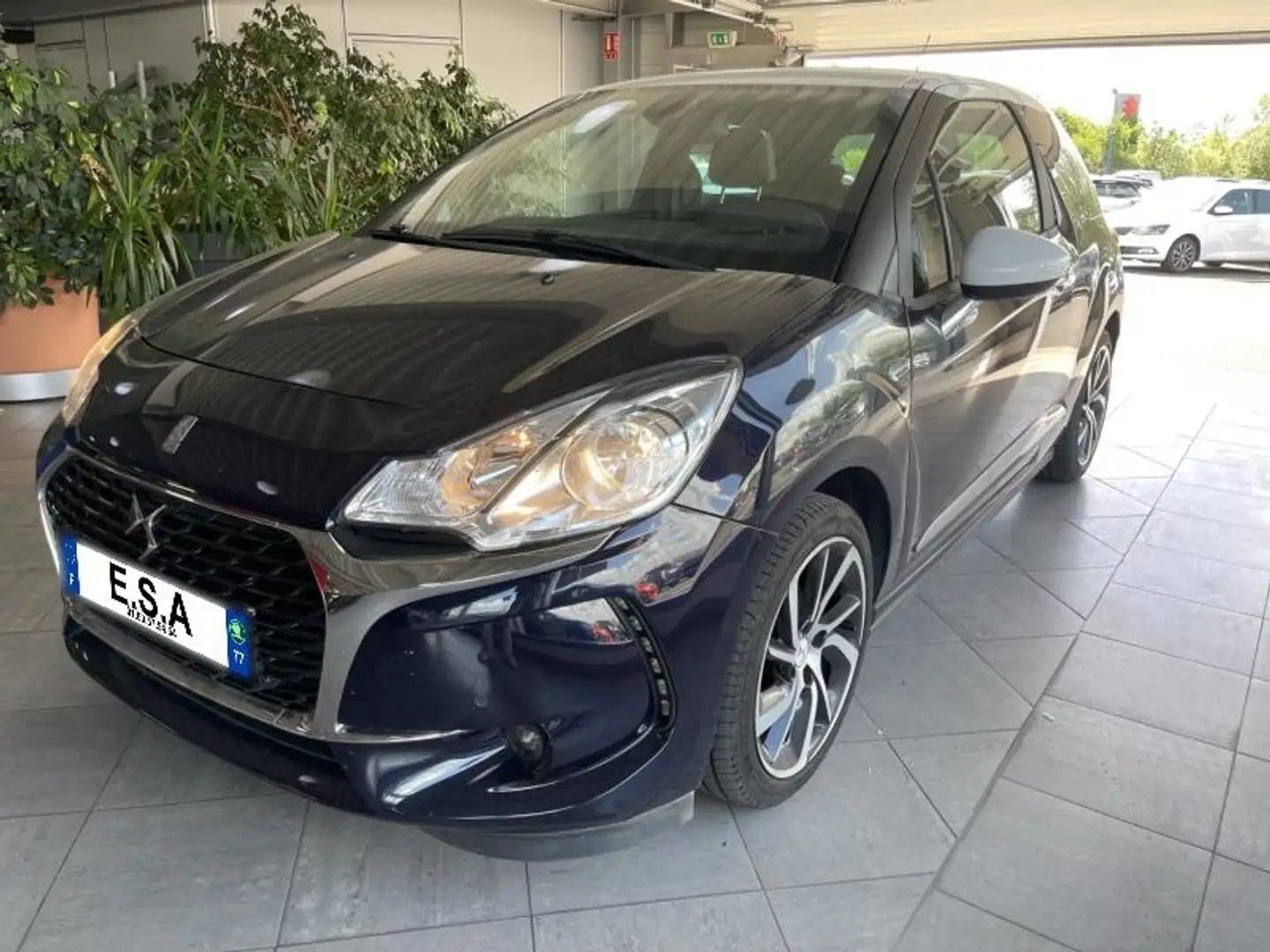 DS Automobiles DS 3 PureTech 110ch So Chic S\u0026S Bleu - 1