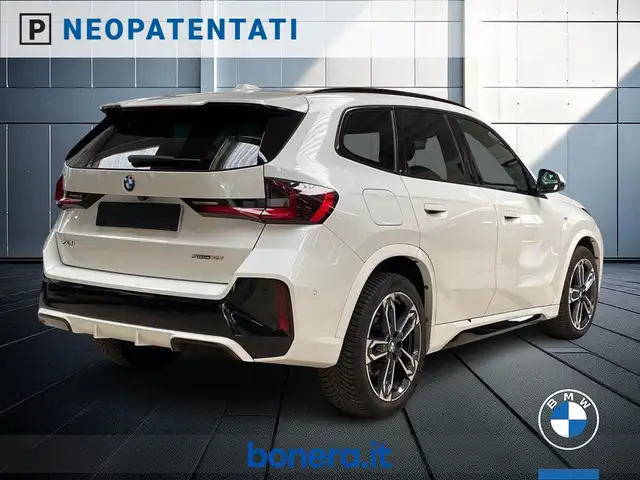 BMW X1 view 6
