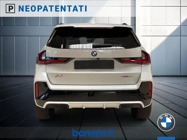 BMW X1 view 7