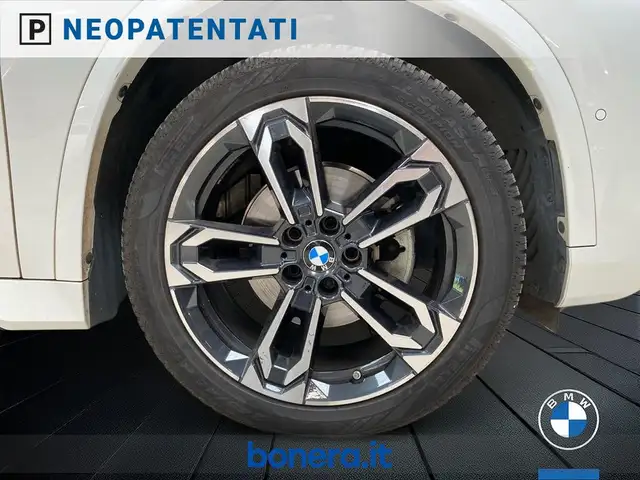 BMW X1 view 12