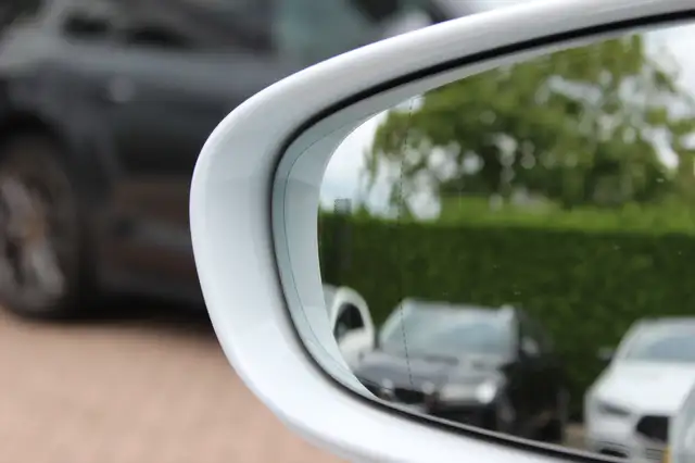 Porsche Taycan view 23