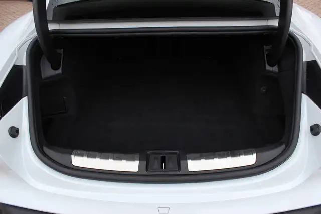 Porsche Taycan view 17