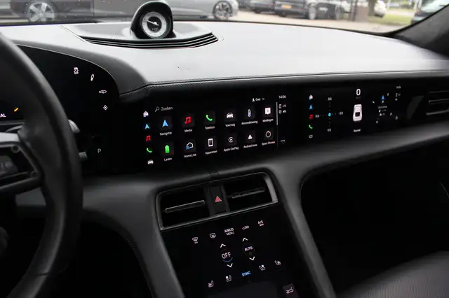 Porsche Taycan view 20