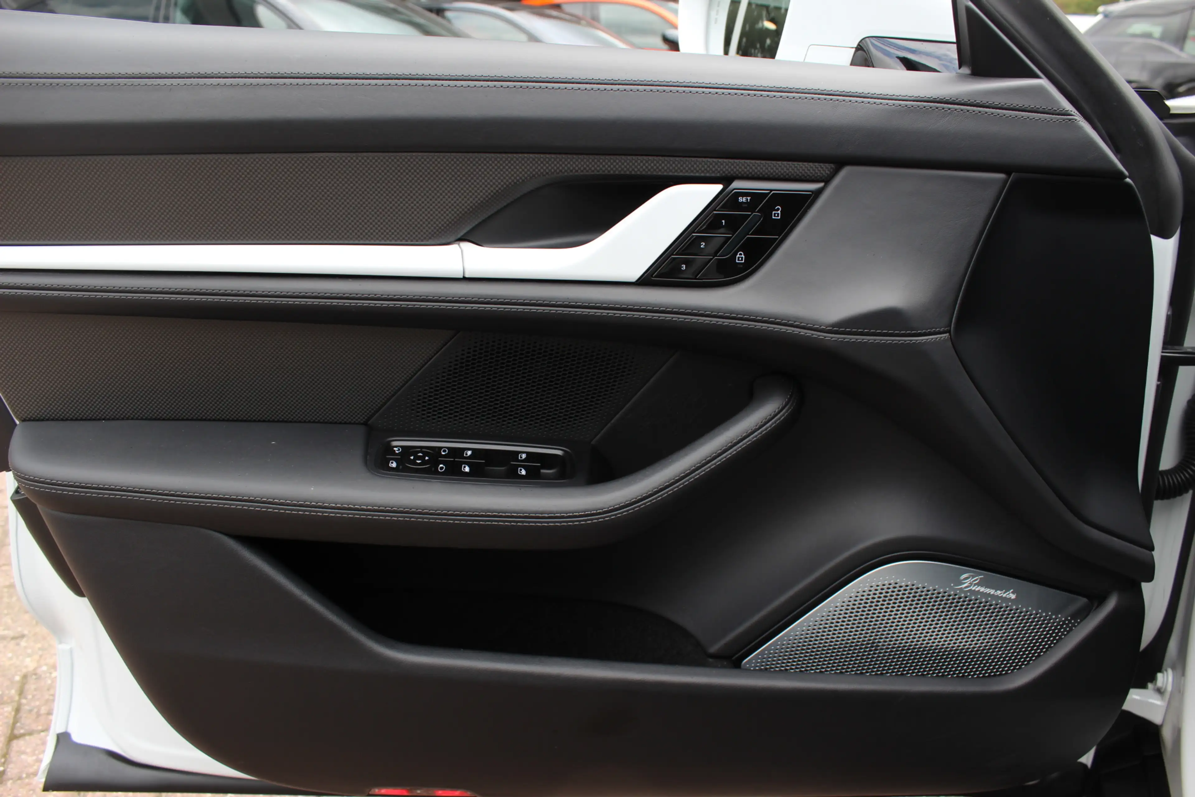 Porsche Taycan Turbo S 93 kWh / SoH 91,3% / Full option! / Panora — photo 36