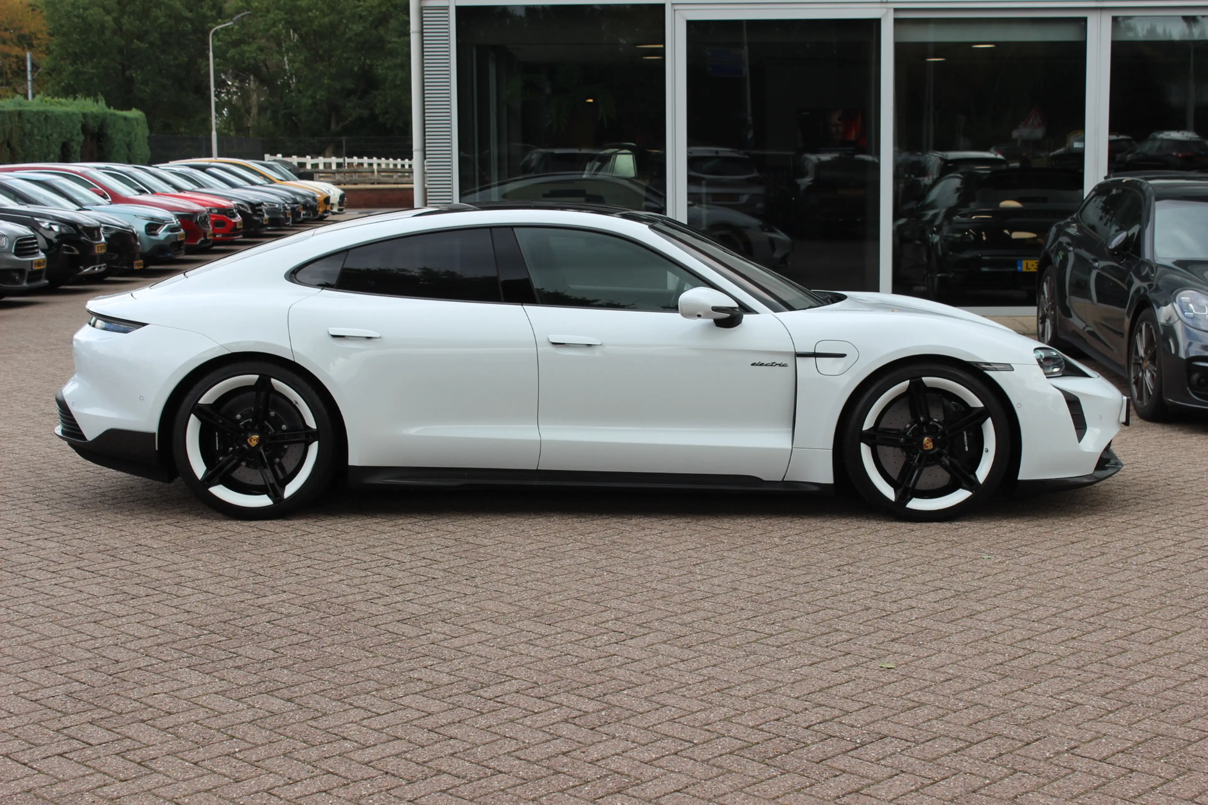 Porsche Taycan Turbo S 93 kWh / SoH 91,3% / Full option! / Panora — photo 6