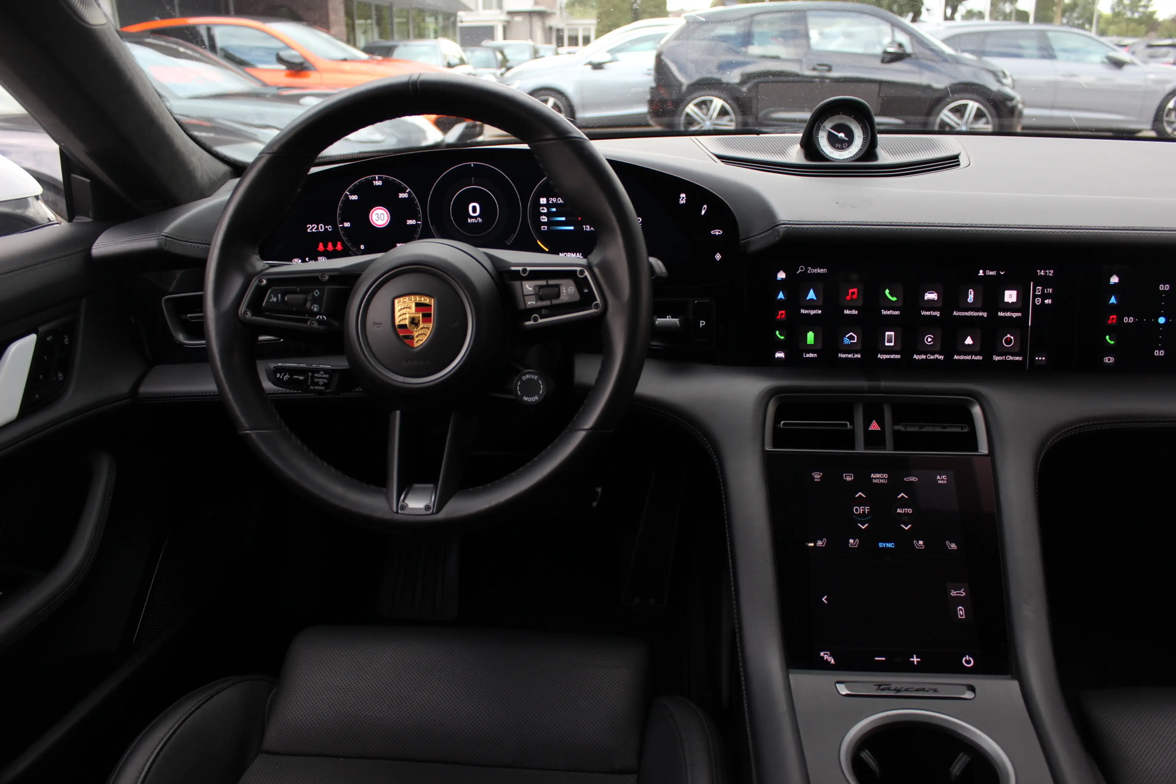 Porsche Taycan Turbo S 93 kWh / SoH 91,3% / Full option! / Panora — photo 10