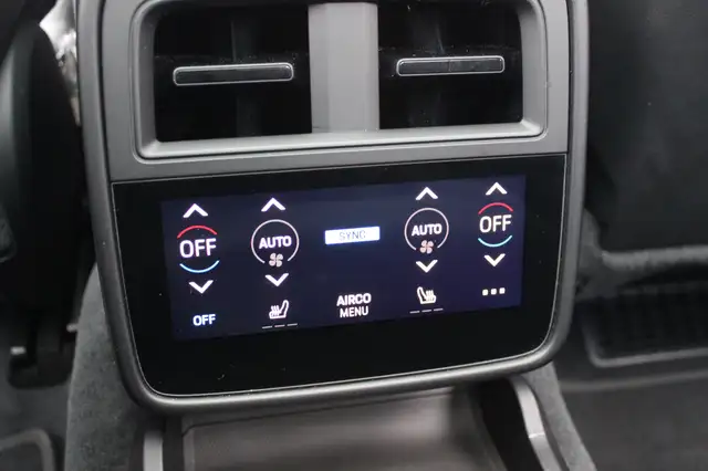 Porsche Taycan view 24