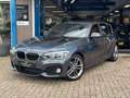 BMW 118 1-serie 118i M-Pakket Executive 2018 AUT NAVI LEDE Grijs - thumbnail 2