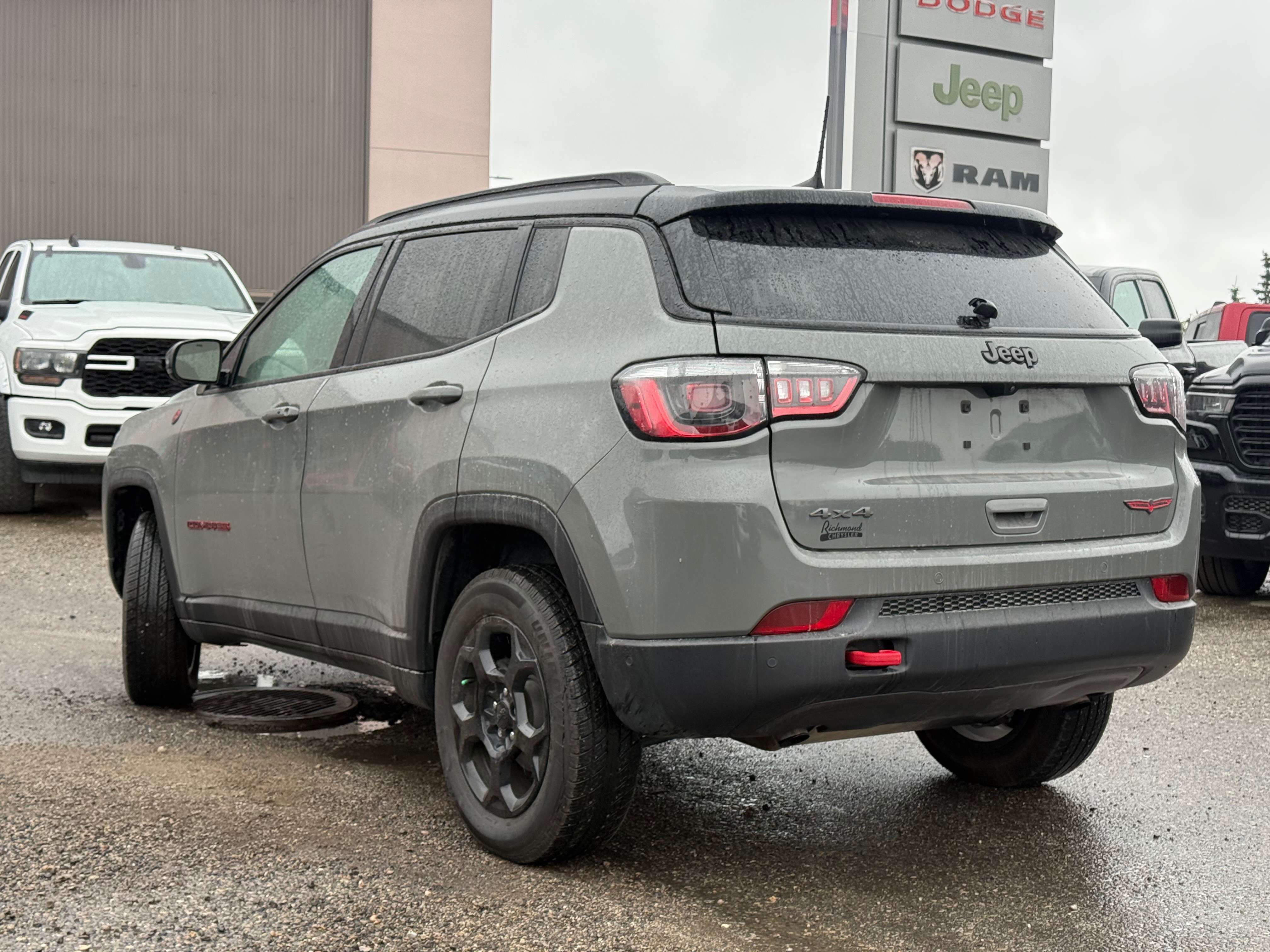 2024 Jeep Compass Trailhawk | Pano Sunroof | NAV | Alpines | 360 Cam — снимка 1