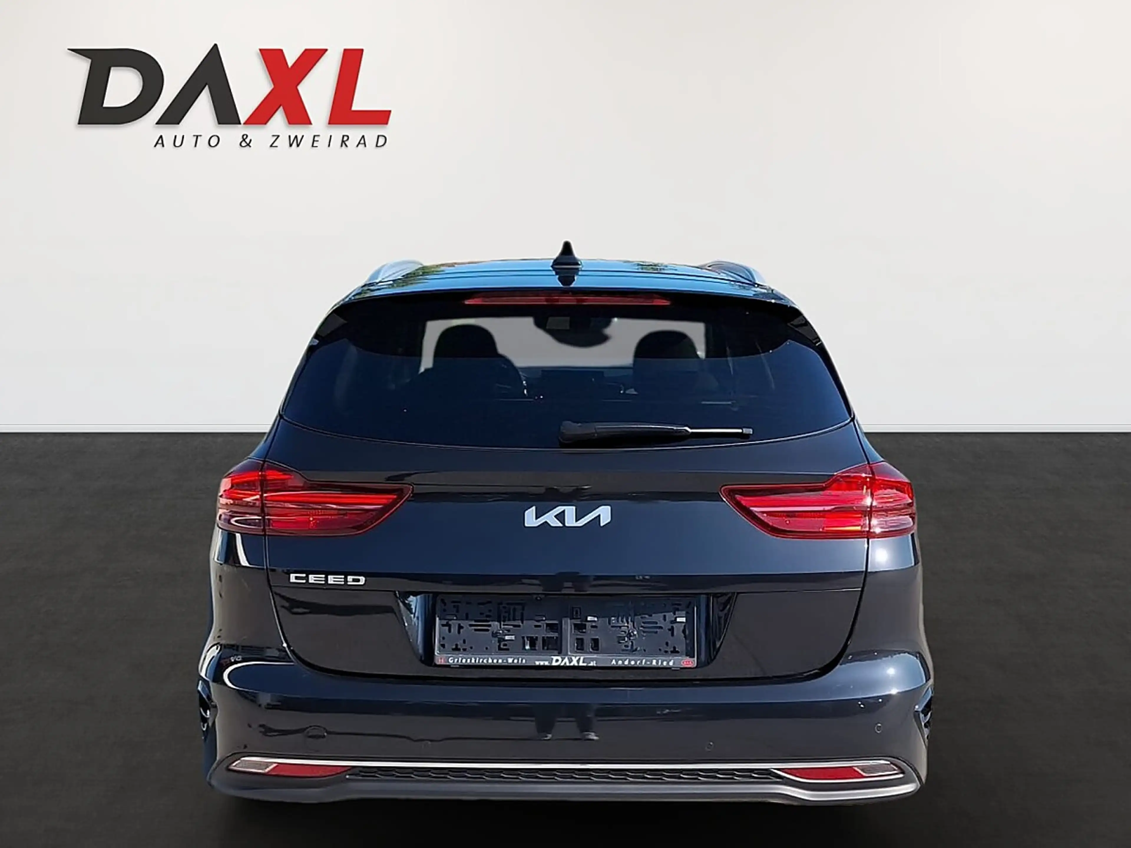 Kia Ceed SW / cee'd SW ceed SW 1,0 T-GDI GPF ISG Silber — photo 5