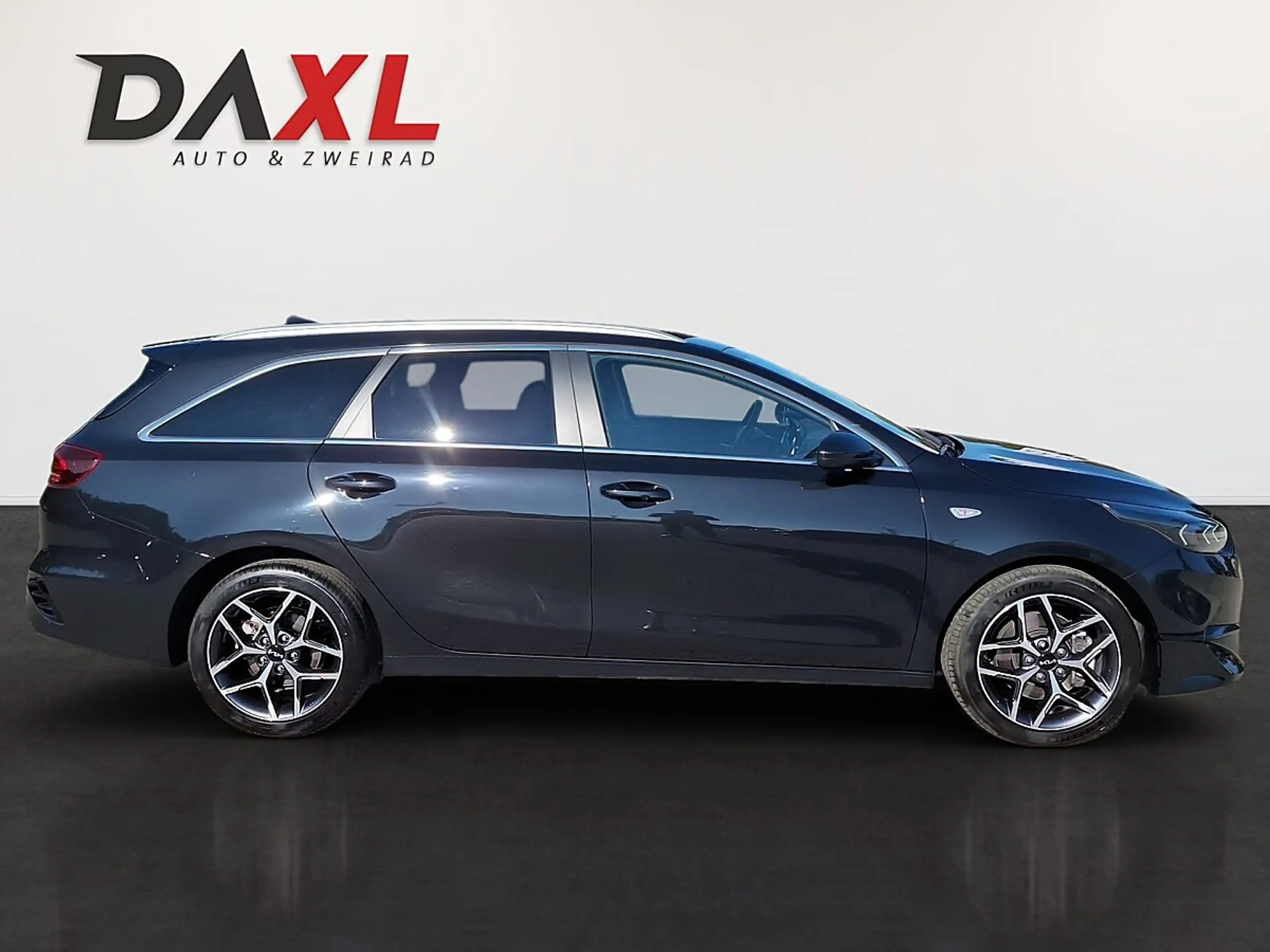 Kia Ceed SW / cee'd SW ceed SW 1,0 T-GDI GPF ISG Silber — photo 15