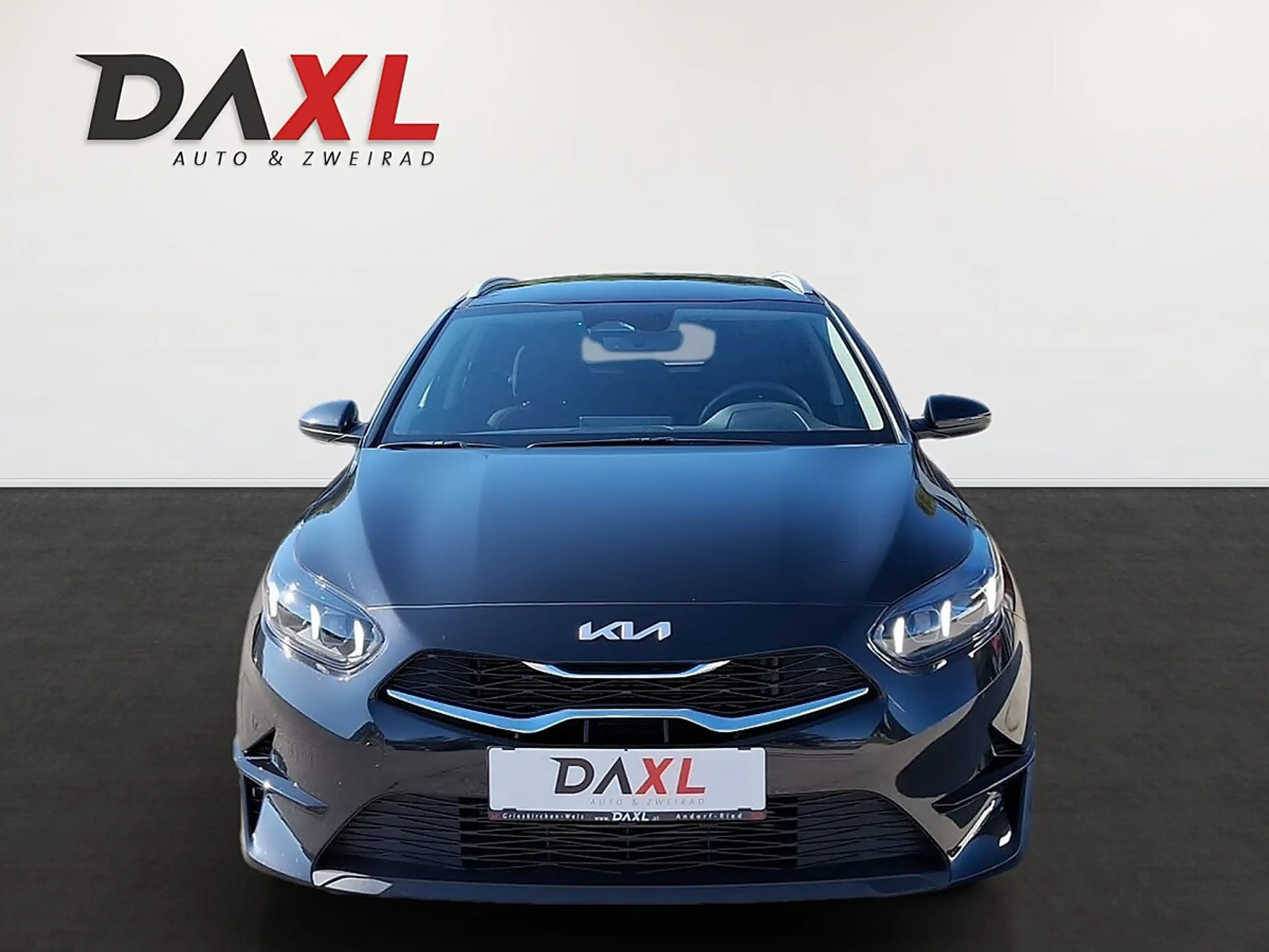 Kia Ceed SW / cee'd SW ceed SW 1,0 T-GDI GPF ISG Silber — photo 2