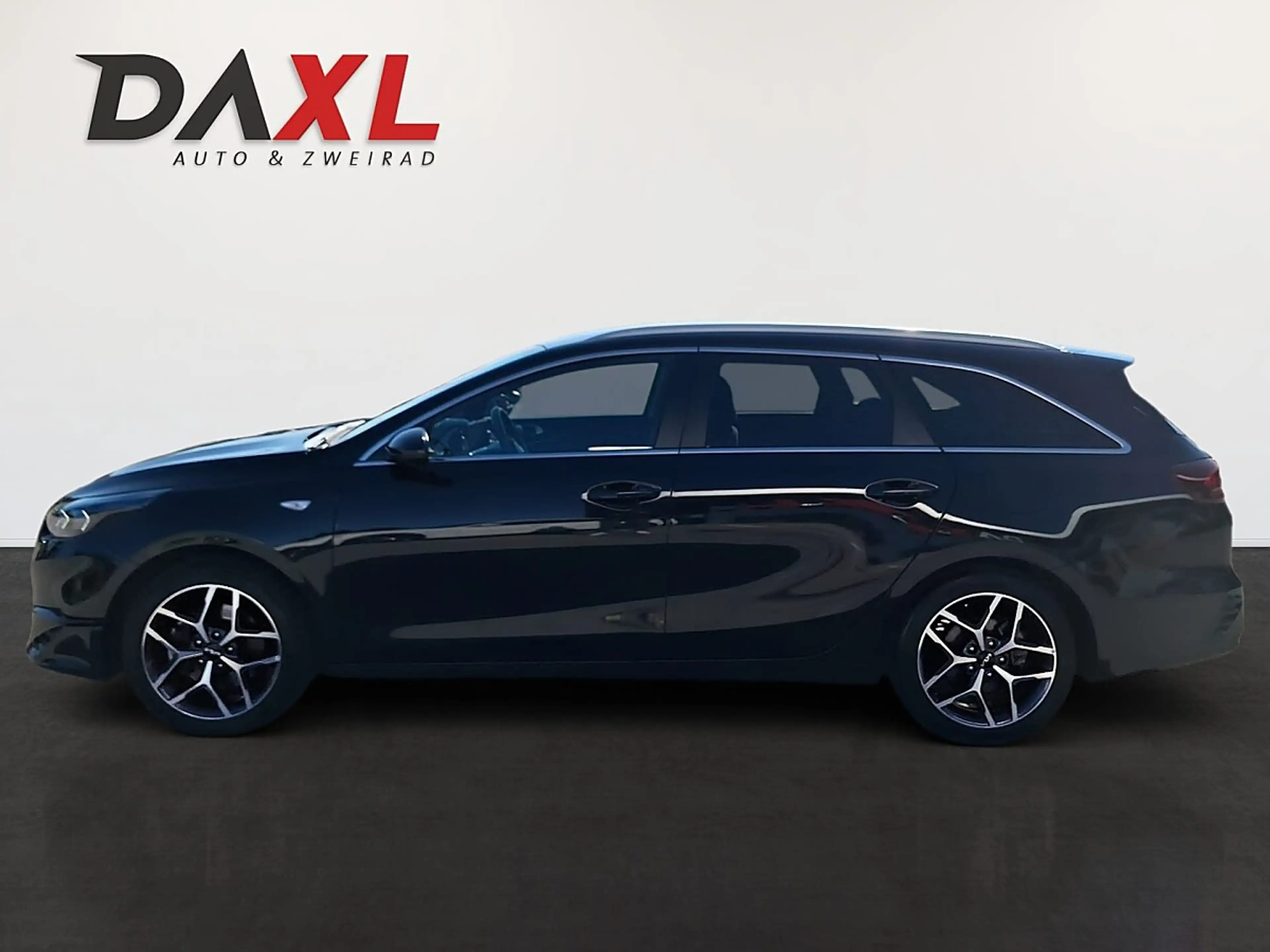 Kia Ceed SW / cee'd SW ceed SW 1,0 T-GDI GPF ISG Silber — photo 7