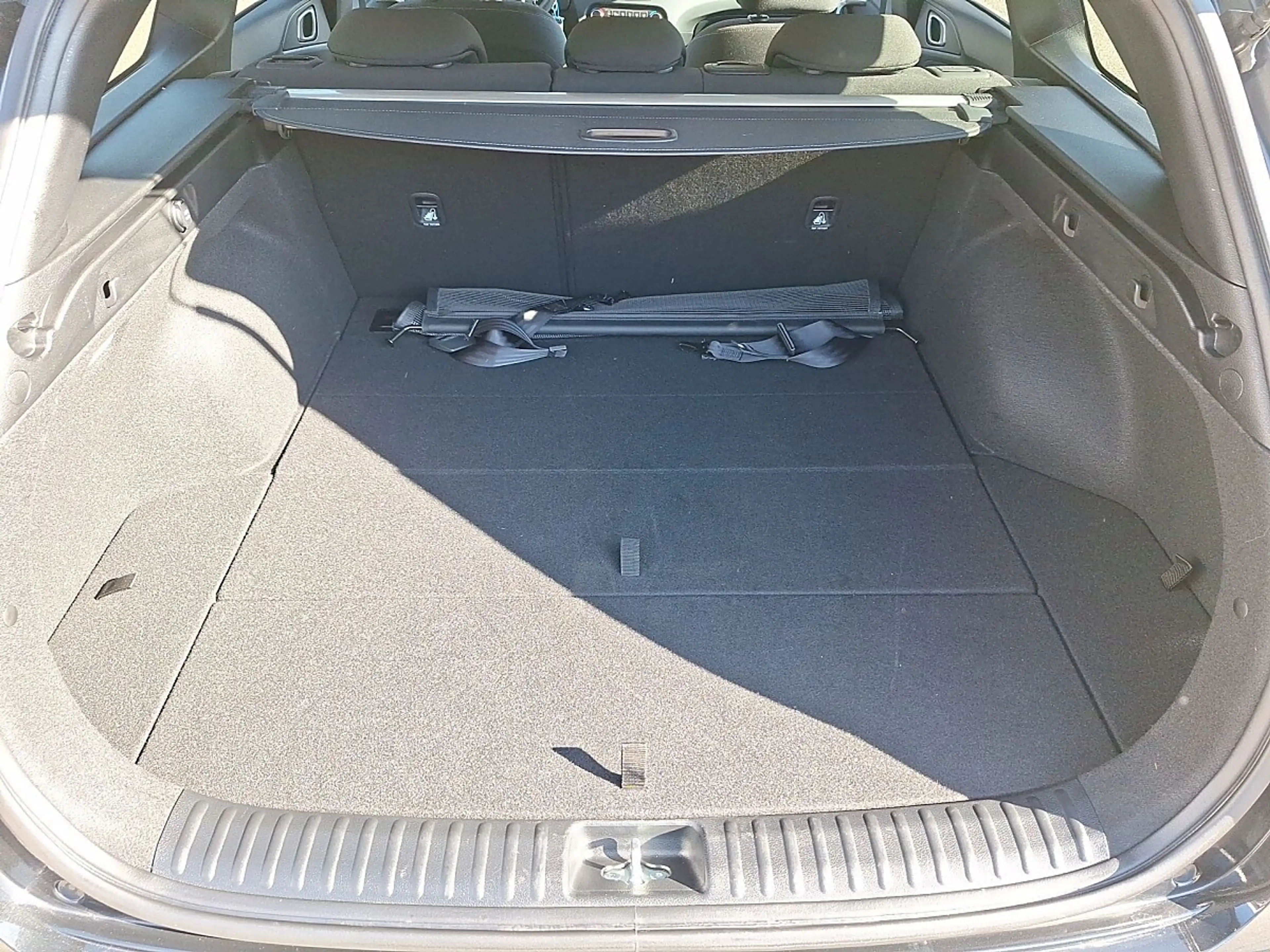 Kia Ceed SW / cee'd SW ceed SW 1,0 T-GDI GPF ISG Silber — photo 9