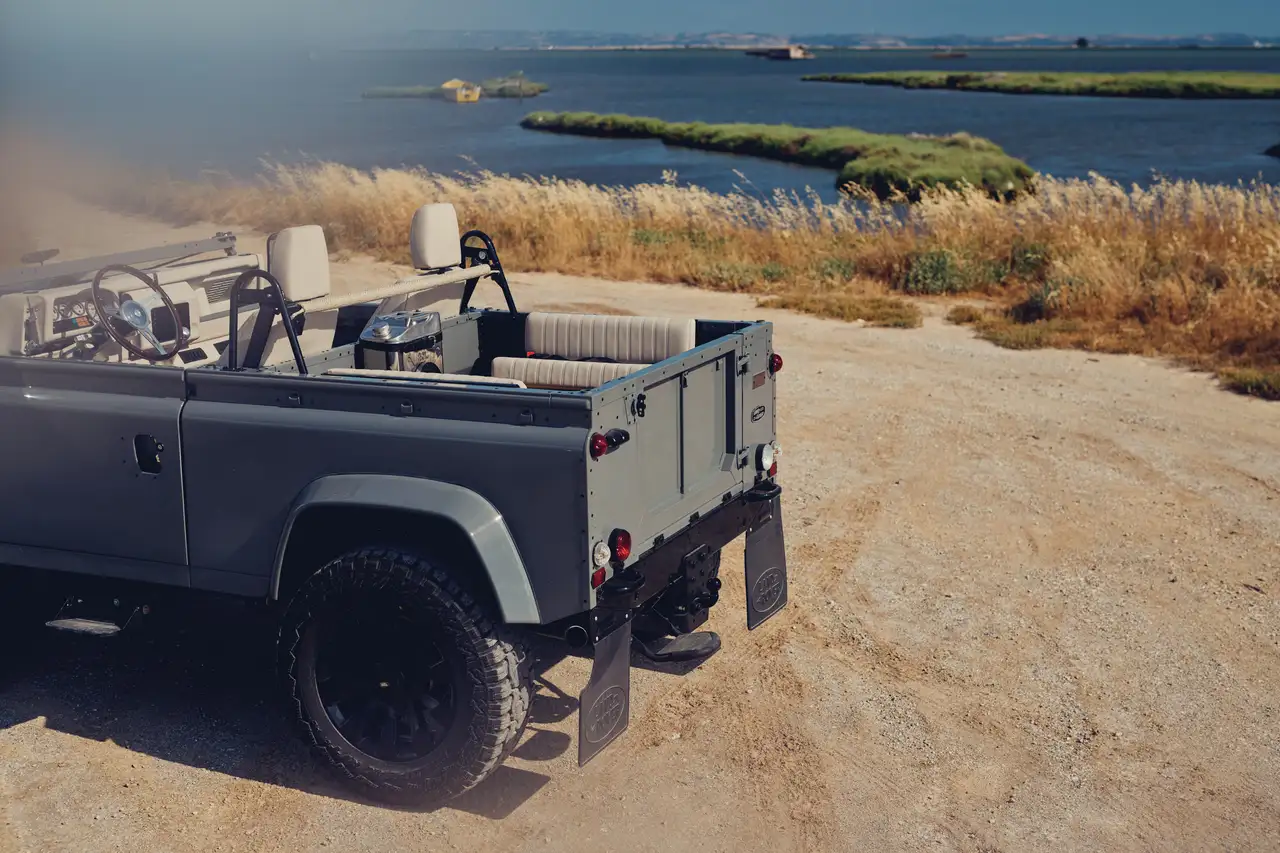 Land Rover Defender 90 V8 3.5 ab Werk Hig End Restoration Softtop, foto 7
