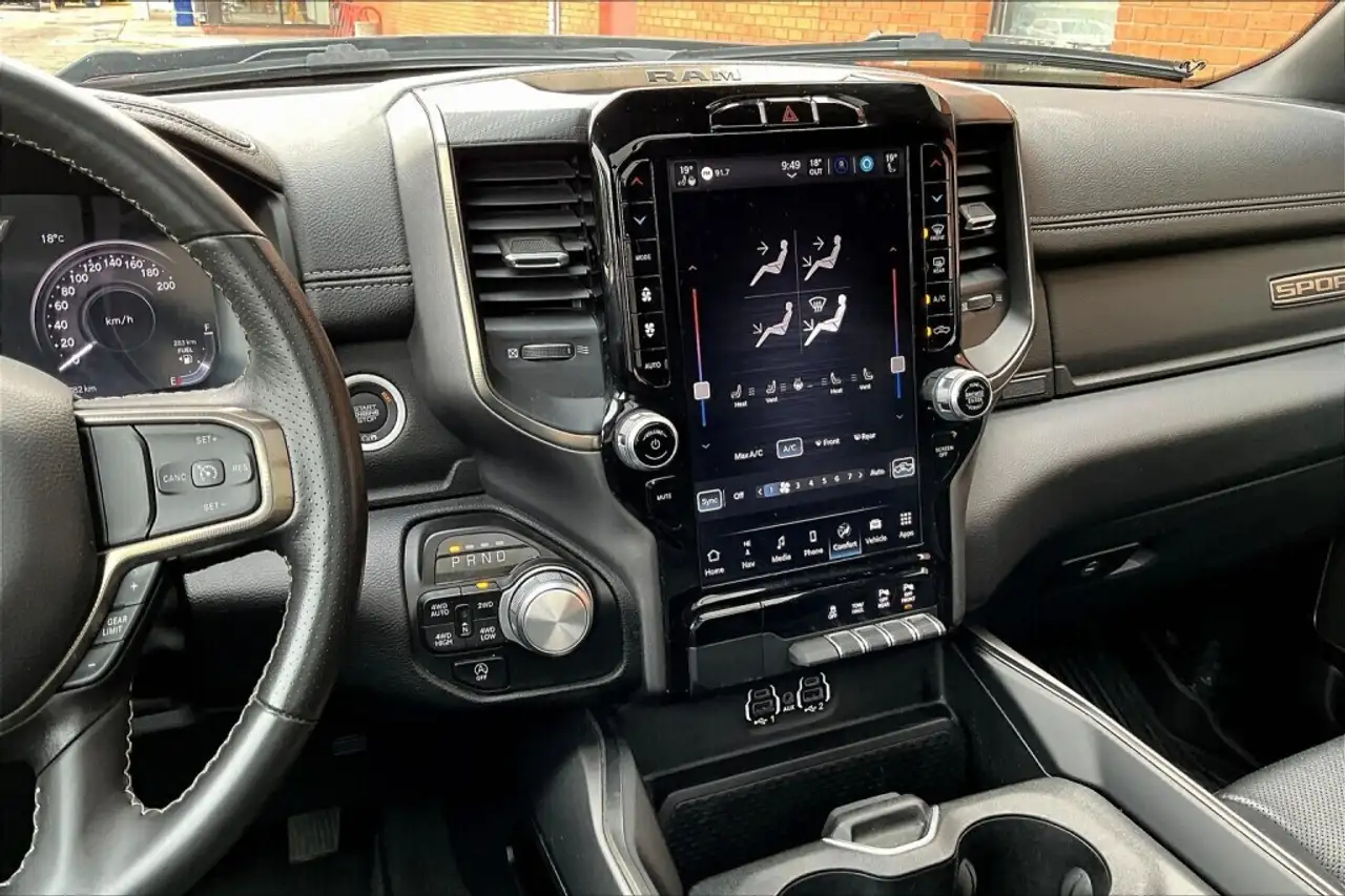 RAM 1500 снимка RAM 1500