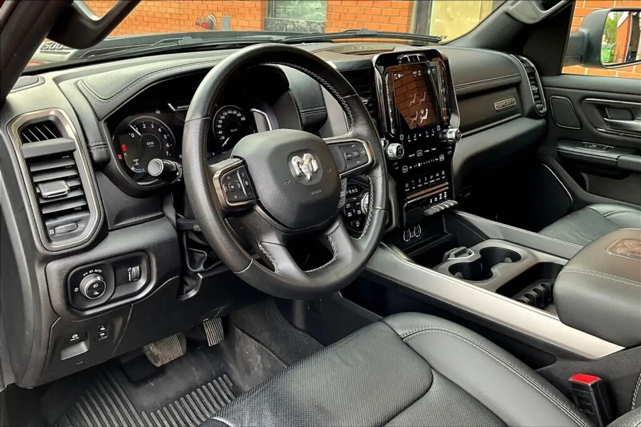 RAM 1500 снимка RAM 1500