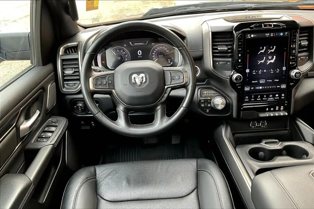 RAM 1500 снимка RAM 1500