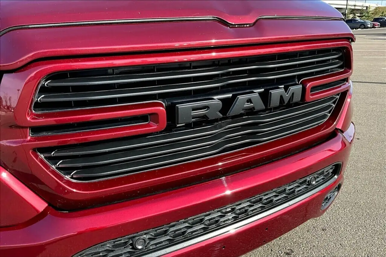 RAM 1500 снимка RAM 1500