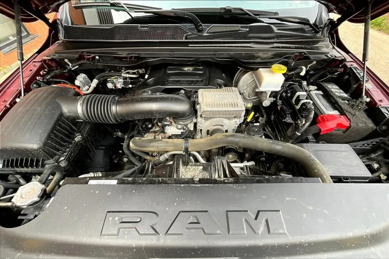 RAM 1500 снимка RAM 1500